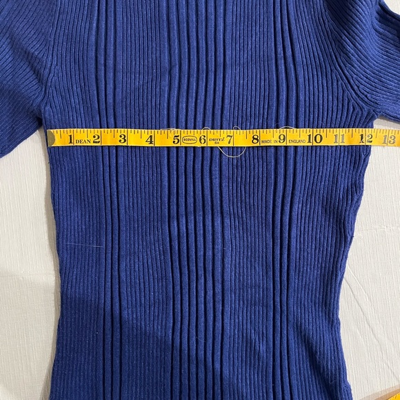 No Boundaries Turtleneck - Picture 4 of 6